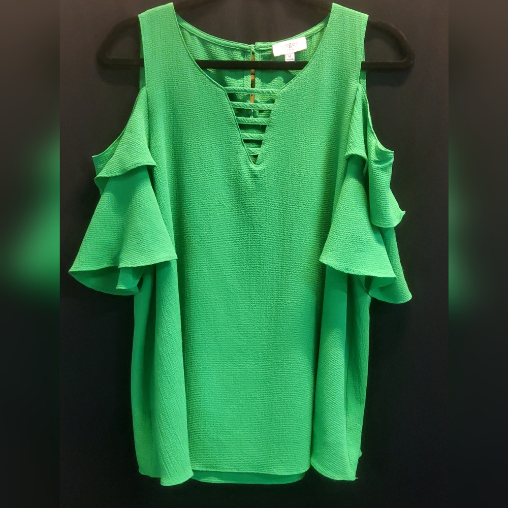 Umgee - green v neck open shoulder ruffled s/s blouse
